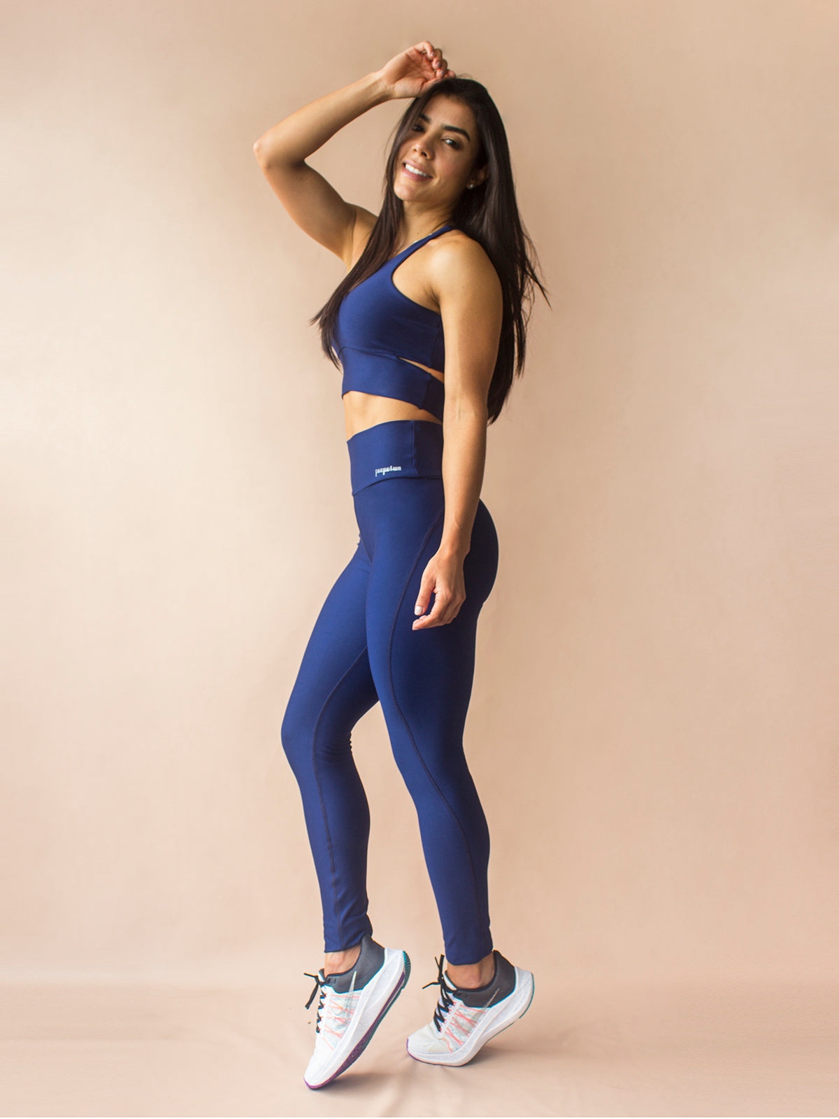Set Milán